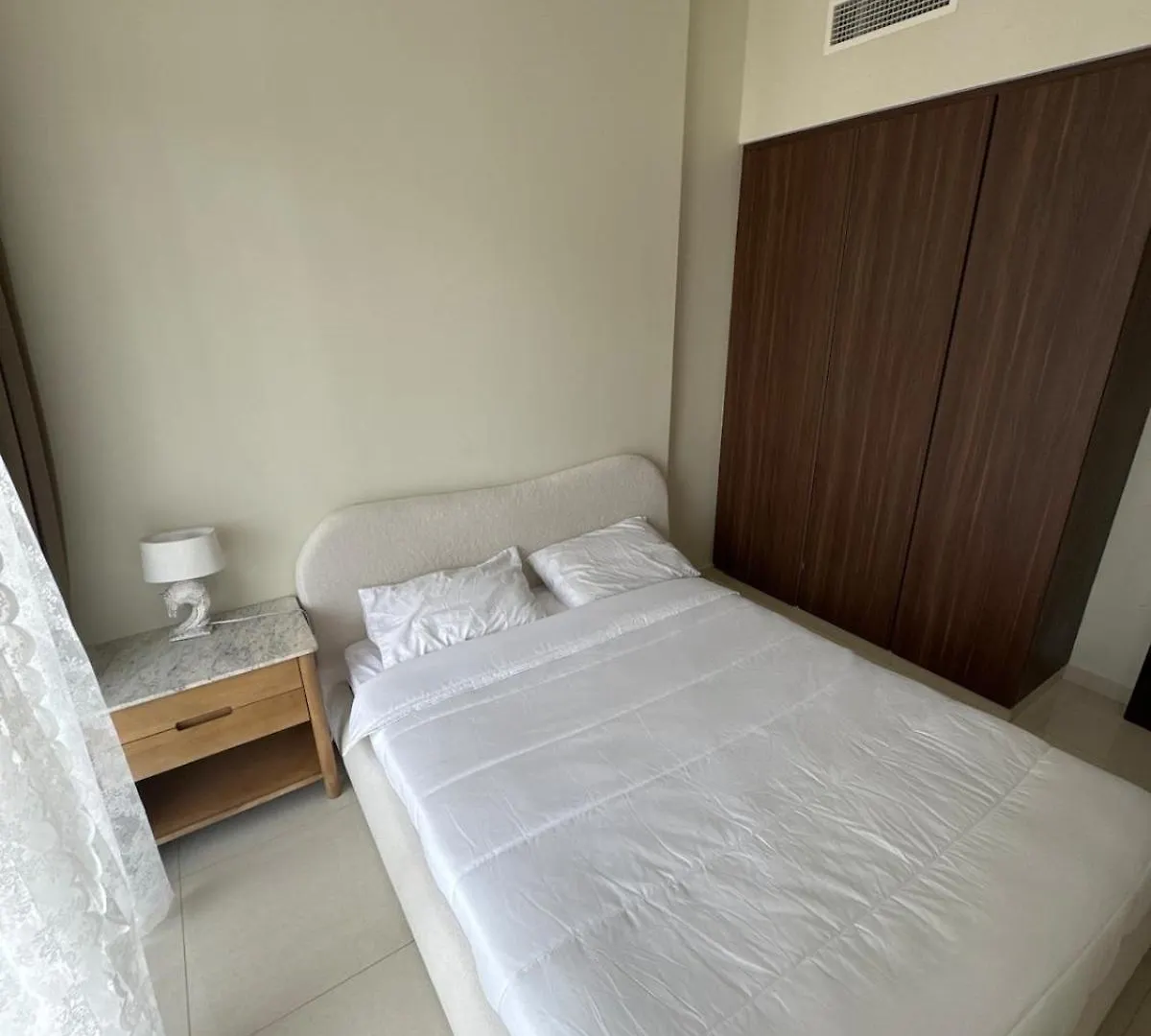 Luxury2Br Canal View Free Parking & Water Downtown Dubai United Arab Emirates