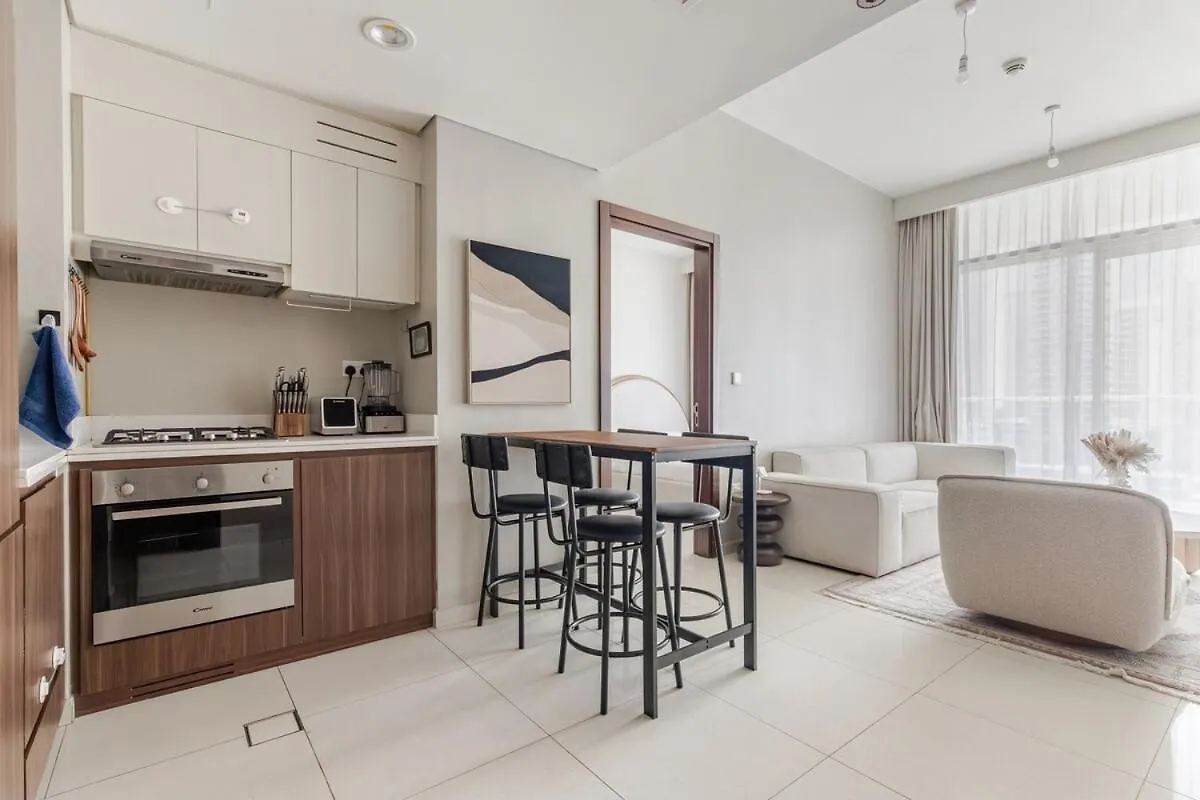 Luxury2Br Canal View Free Parking & Water Downtown 迪拜 0*,
