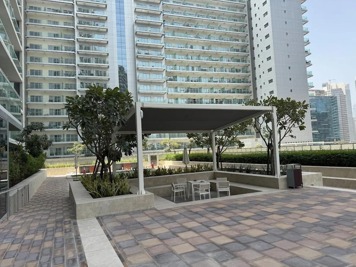 公寓 Luxury2Br Canal View Free Parking & Water Downtown 迪拜